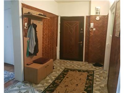 Apartament 3 camere, decomandat, Tatarasi