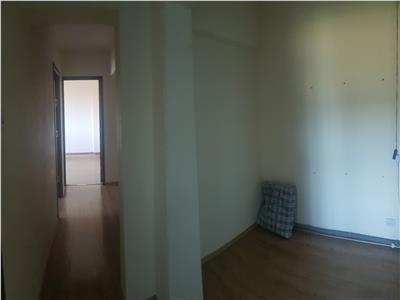 Apartament de 3 camere, Dacia